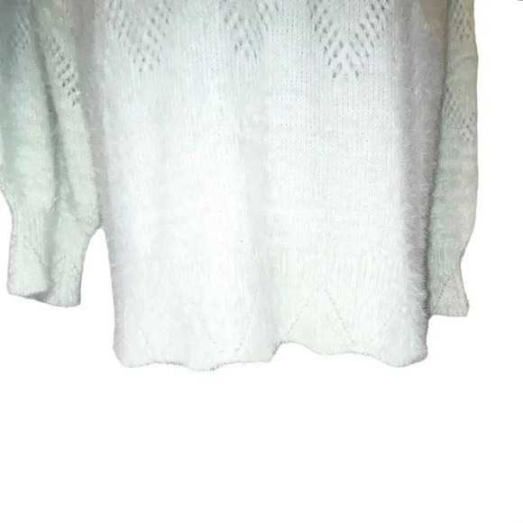 Lauren Conrad, M mock neck longsleeve geometric cutout eyelash tunic sweater - Picture 4 of 9